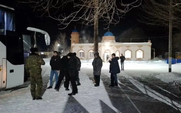 В Казахстане эвакуировали 69 узбекистанцев, застрявших на трассах 