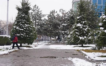 Узбекистанцам пообещали дождливое и снежное начало недели — прогноз погоды