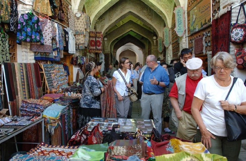 Туристы из каких стран чаще всего посещают Узбекистан