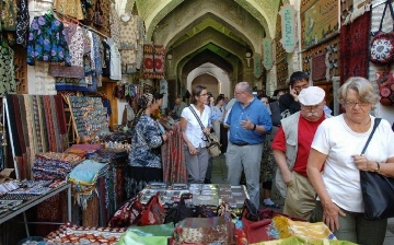 Туристы из каких стран чаще всего посещают Узбекистан