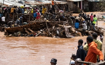 Число жертв наводнений в Кении превысило 290