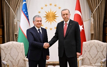 Мирзиёев и Эрдоган провели встречу в Анкаре 