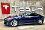 Недовольные владельцы автомобилей Tesla объявили Илону Маску голодовку