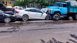 На Юнусабаде произошло массовое ДТП с участием шести машин 