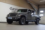 Jeep тестирует свой обновленный пикап Gladiator