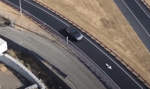 Дрон заснял на видео, как Tesla Cybertruck проходит испытания
