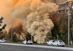 Возле станции метро «Космонавтов» задымился кабель: местные жители покинули квартиры