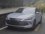В сети показали салон нового BYD Qin L с расходом 4 литра на 100 км