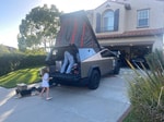 Для Cybertruck выпустили палатку с кроватью