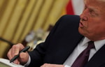 Трамп подписал указы об импортных пошлинах в отношении десятков стран