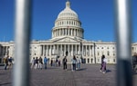 Сенат США принял законопроект, позволяющий прекратить самый продолжительный шатдаун