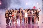 Victoria’s Secret вернулась в Нью-Йорк: беременная Жасмин Тукс, Белла Хадид и легендарные «ангелы» на подиуме