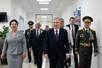 «Вы – живые свидетели истории, символ мужества и стойкости». Шавкат Мирзиёев навестил участников Второй мировой войны и ветеранов трудового фронта