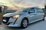 Компактный хэтчбэк Peugeot 208 переделали в катафалк