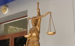 Узбекистанца приговорили к пожизненному сроку за изнасилование школьницы в Казахстане