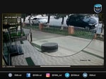 В Ташкенте Tracker сбил сотрудника ДПС, перевернулся и влетел в дерево — видео