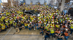 Спустя несколько лет обещаний Tesla выпустила первый серийный Cybertruck