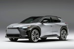 Toyota дарит второй автомобиль при покупке электрокара