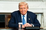 В США отклонили попытку импичмента Трампа