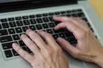 В Узбекистане ужесточат наказание за создание дипфейков