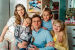 Вышел полноценный трейлер продолжения «Папиных дочек»