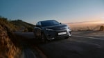 Lexus показал свой самый дешевый кроссовер
