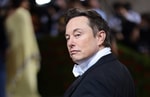Илона Маска обвиняют в домогательствах к подчиненным