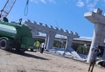 Возле аэропорта Ташкента обрушились пять балок строящегося моста