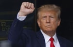 Дональда Трампа формально арестовали