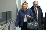 Марин Ле Пен приговорили к четырем годам лишения свободы