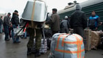 Трудовые мигранты массово покидают Россию