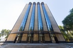 Центробанк отозвал лицензии у Turkistonbank и Hi-Tech Bank