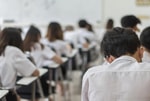 В Узбекистане выпускников школ обяжут сдавать экзамен по государственному языку
