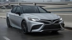 Toyota подняла цены на Camry, которая еще не вышла