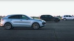 В гонке свели разные поколения кроссовера Porsche Cayenne