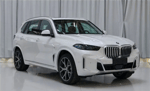 Новый BMW X5L показали на живых фото