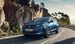 Peugeot вывел на тесты свой новый электрокроссовер E-5008