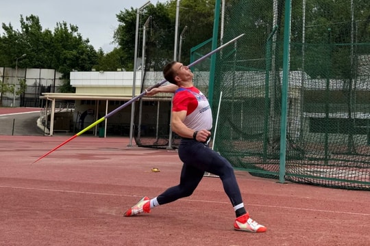 Узбекский легкоатлет Сарвар Исмоилов стал чемпионом Азии