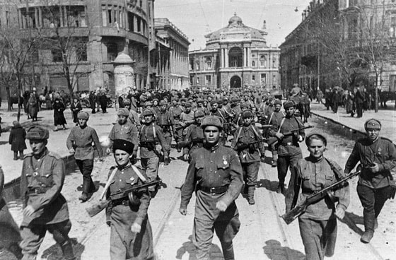 Odessa ko'chasi, Stalingrad 62-armiyasining askarlari. 1944-yil aprel. Ikkinchi Jahon urushi