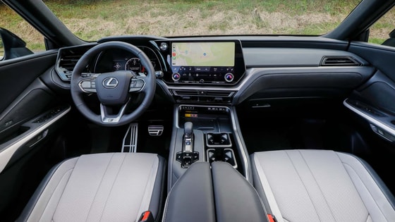 Фото: Lexus