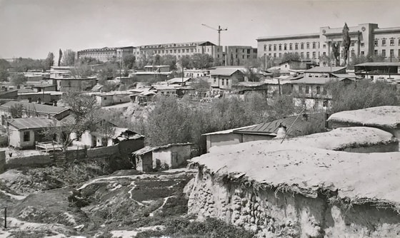 Toshkent shahrida joylashgan Navoiy ko'chasi yaqinidagi "Uchki-Olmazor" turar joy binosi. 1957-yil