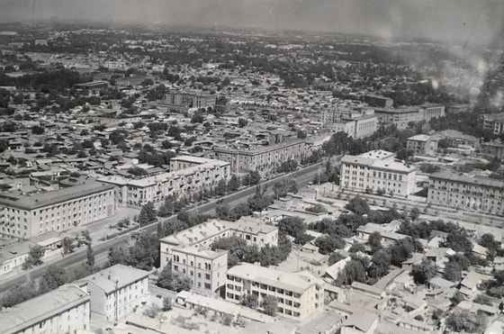 Toshkentdagi Navoiy ko'chasining aerofotografiyasi. 1960-yil