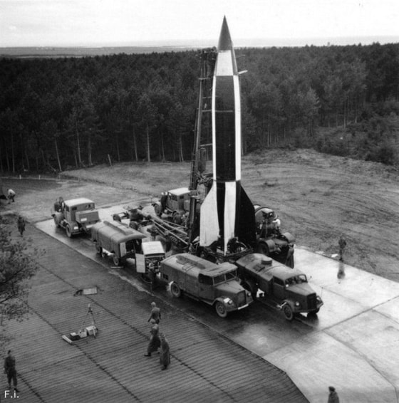 Germaniya ballistik raketasi "V-2" (V-2). 1945-yil oktyabr