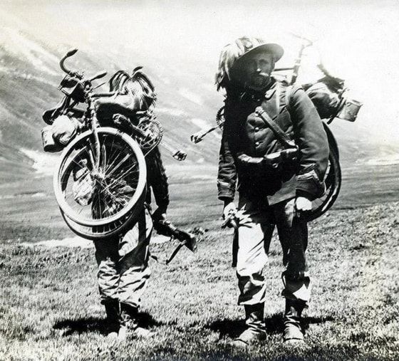 Birinchi Jahon urushi arafasida ishlab chiqilgan yig'iladigan velosiped. 1913-yil