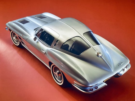 Фото: Chevrolet Corvette C2