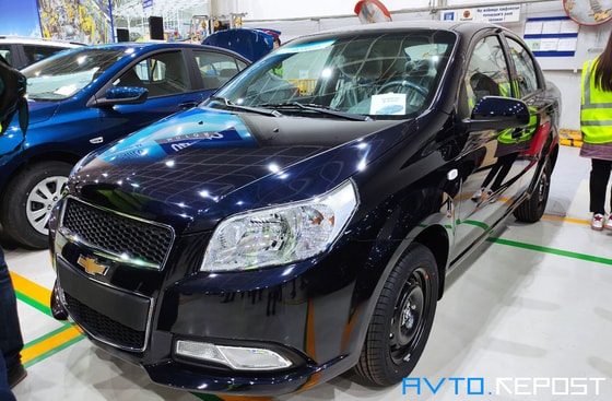 Фото: Nexia-3 цвета Darkmoon Blue (G5J)