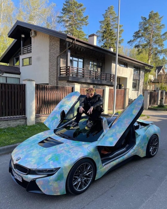 BMW i8 - от $125 208