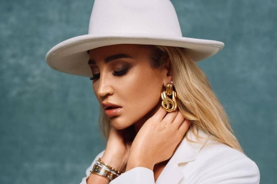 Фото: Instagram/buzova86