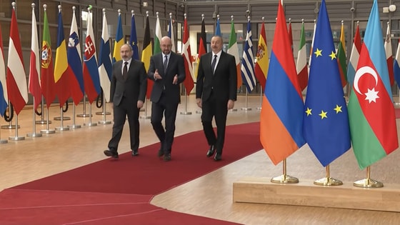 Кадр из видео