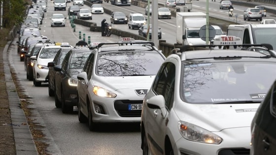 Такси в ПарижеФото: Paris-life.info